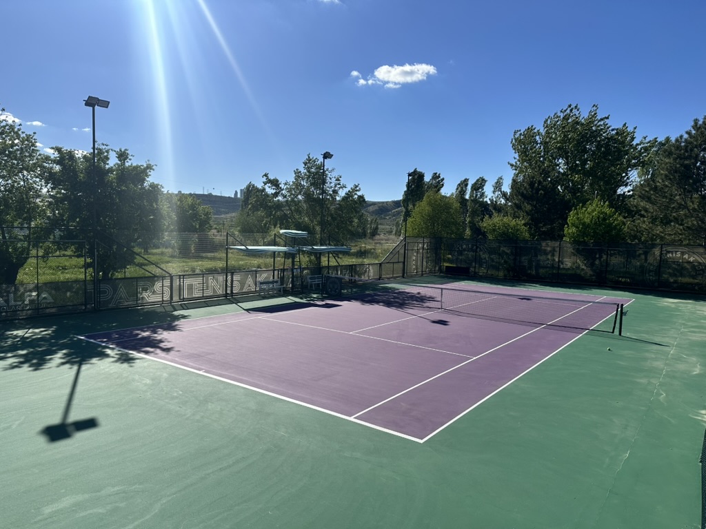 Pars Tenis Akademi Kortları